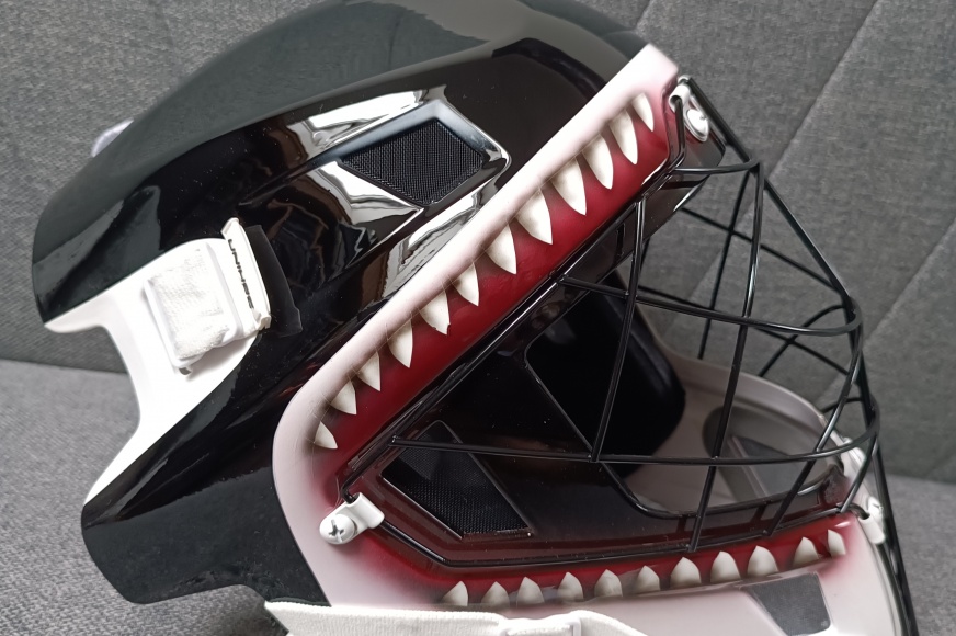 Florbal helmet with custom airbrush design.