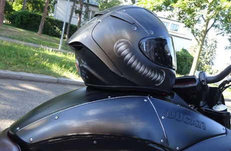 Diavel 666 Helmet