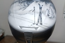 Ski helmet