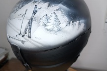 Ski helmet