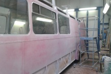 Airbrush malba autobusu pro REDBULL.