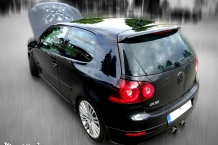 VW Golf R32