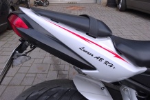 Airbrush a celolak motorky Yamaha.