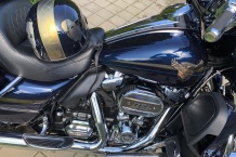 Airbrush lakování helmy k Harley-Davidson CVO.